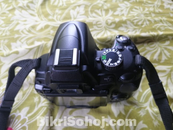 Nikon D5000